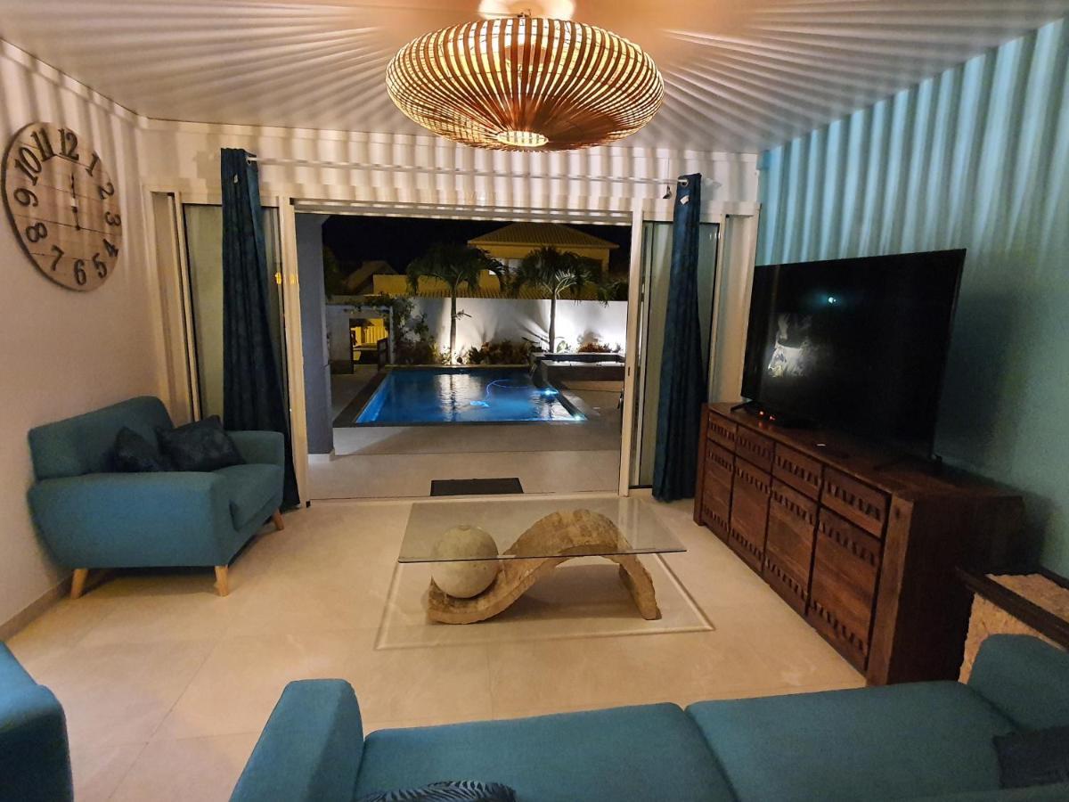 La Villa Rosaya - Piscine & Jacuzzi 圣皮埃尔 外观 照片