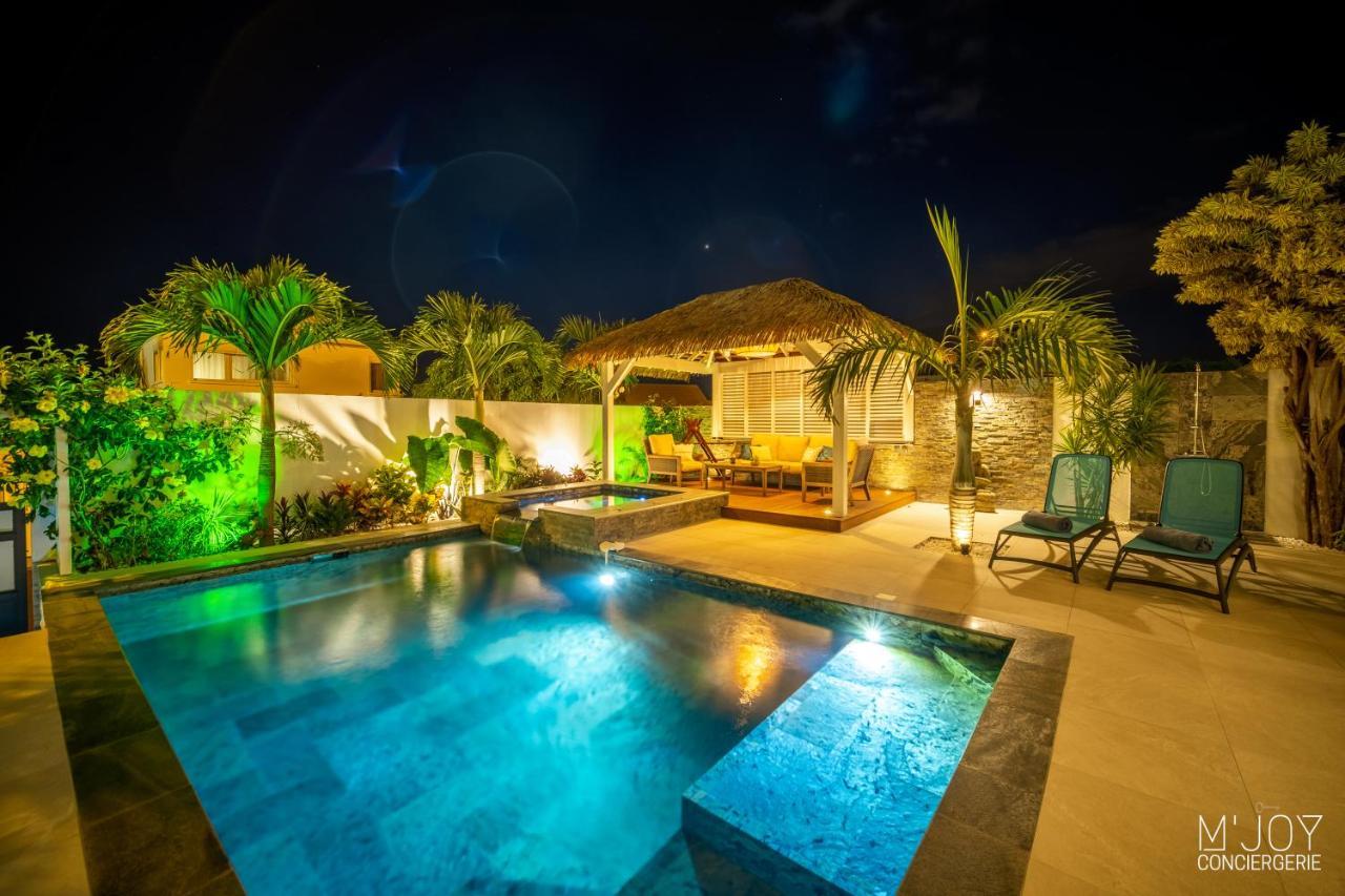 La Villa Rosaya - Piscine & Jacuzzi 圣皮埃尔 外观 照片